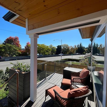 Green Lake 1St Line Home A With Central Air Conditioners Seattle Buitenkant foto