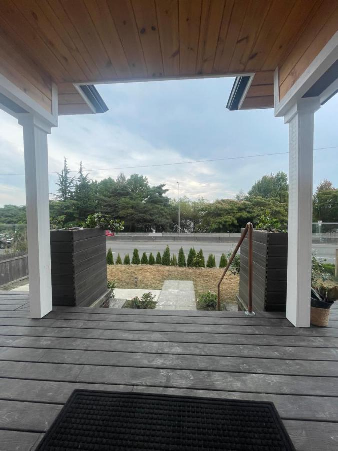 Green Lake 1St Line Home A With Central Air Conditioners Seattle Buitenkant foto