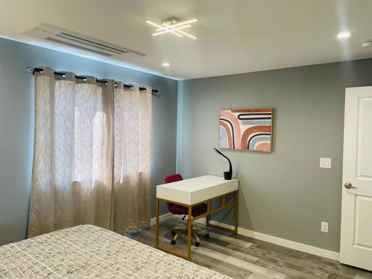 Green Lake 1St Line Home A With Central Air Conditioners Seattle Buitenkant foto